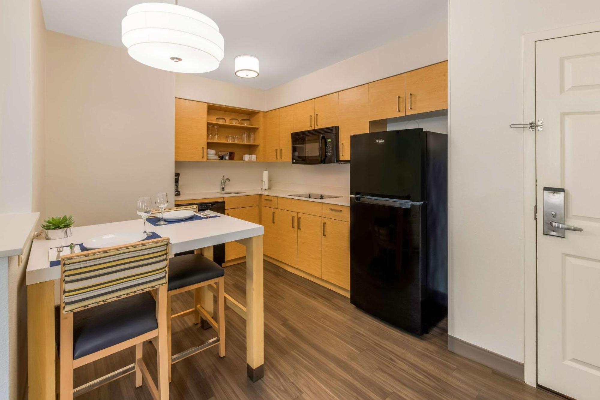 Sonesta Es Suites Charlotte Arrowood מראה חיצוני תמונה